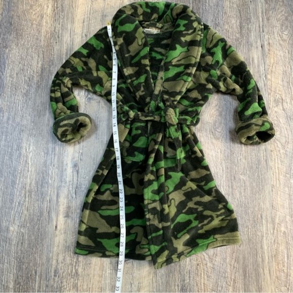 Camo Boys Robe Size Medium 8-10 Super Soft - Picture 3 of 4